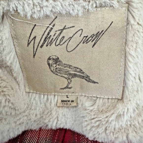 White Crow Shacket Size Large Red Cream Black Plaid Hooded Flannel Faux Fur‎ - Picture 8 of 15
